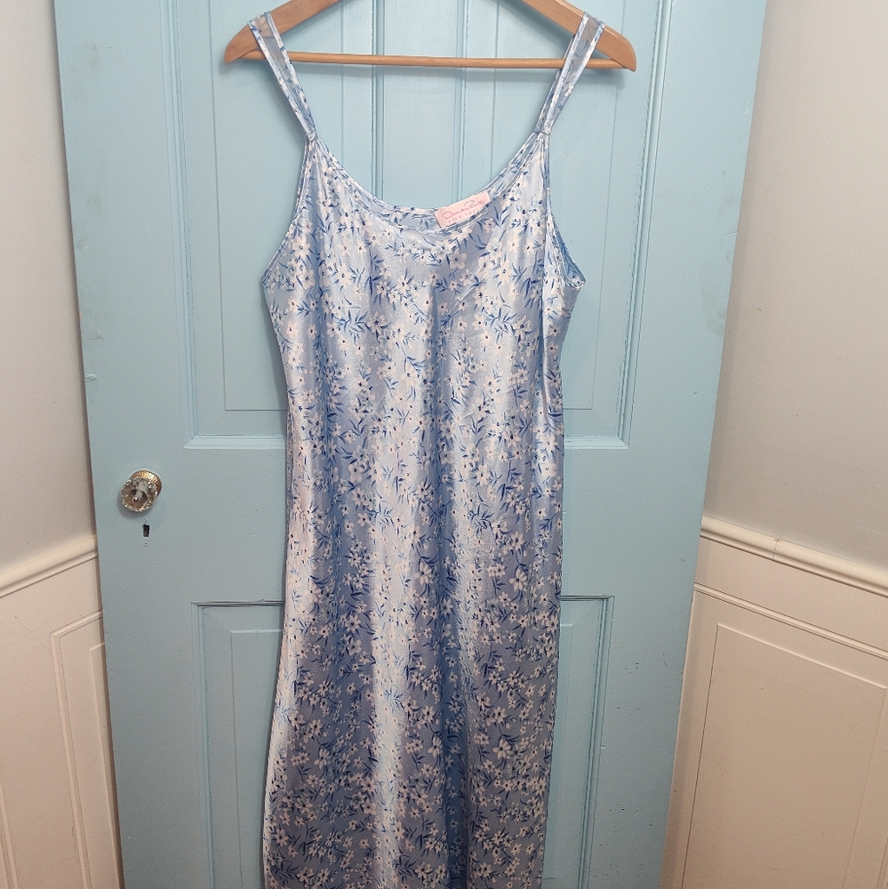 Oscar de la Renta Light Blue Floral Chemise